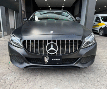 Mercedes Benz c300 2017