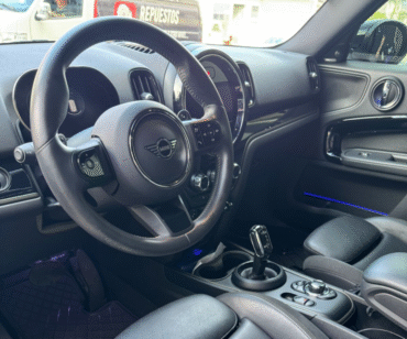 Mini Cooper Countryman 2023 (6)