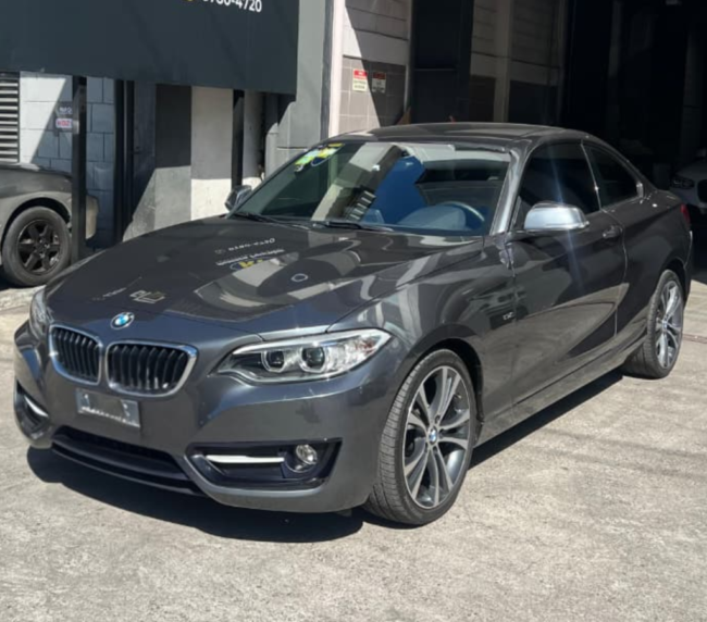BMW 220i Sport 2016