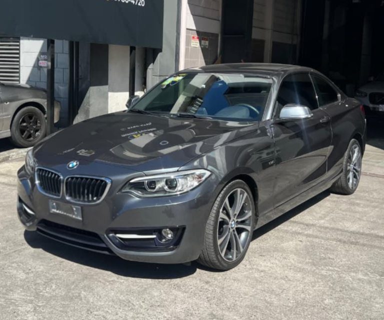 BMW 220i Sport 2016