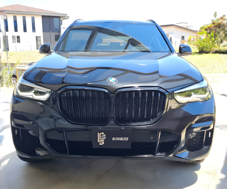 BMW X5 M50i 2023 (3)