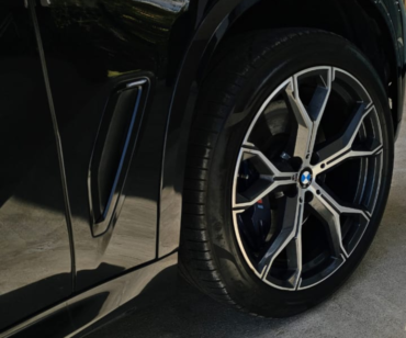 BMW X5 M50i 2023 (4)
