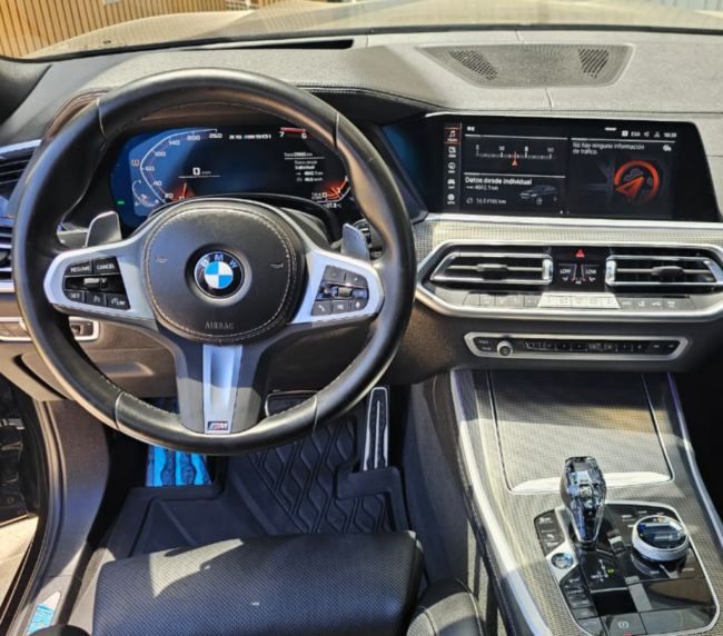 BMW X5 M50i 2023 (6)