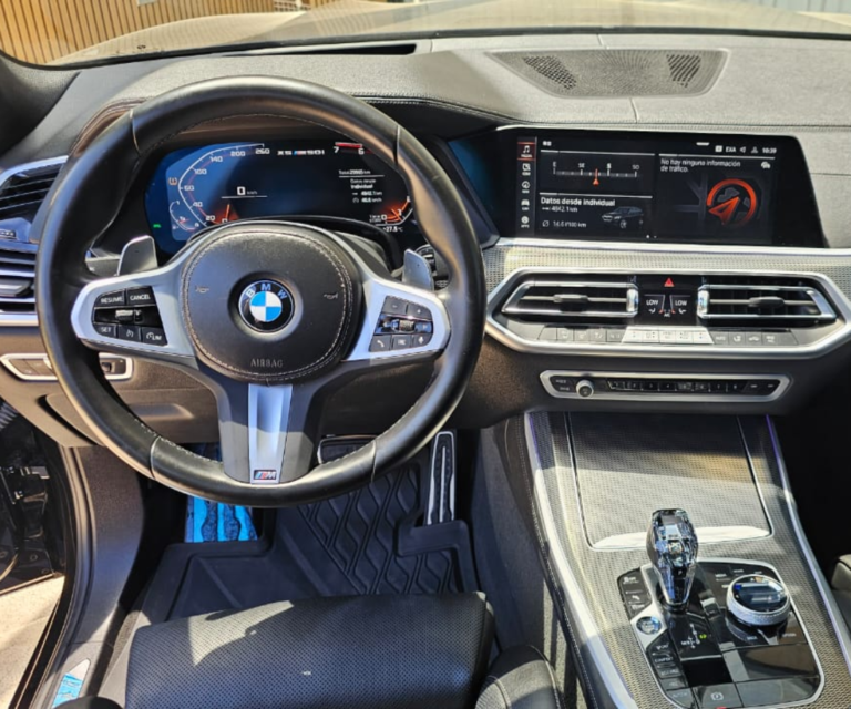 BMW X5 M50i 2023 (6)