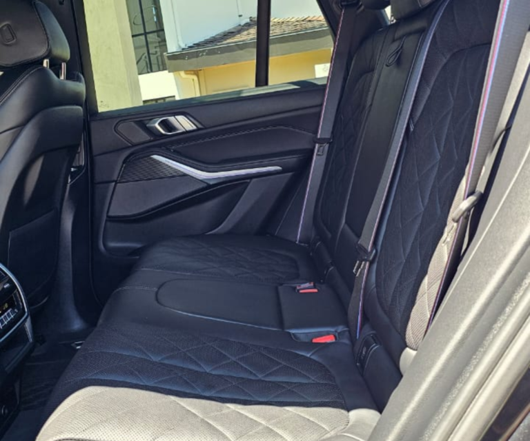 BMW X5 M50i 2023 (7)