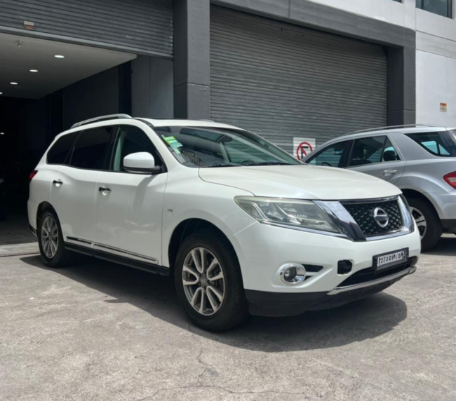 Nissan Pathfinder 2015 (3)