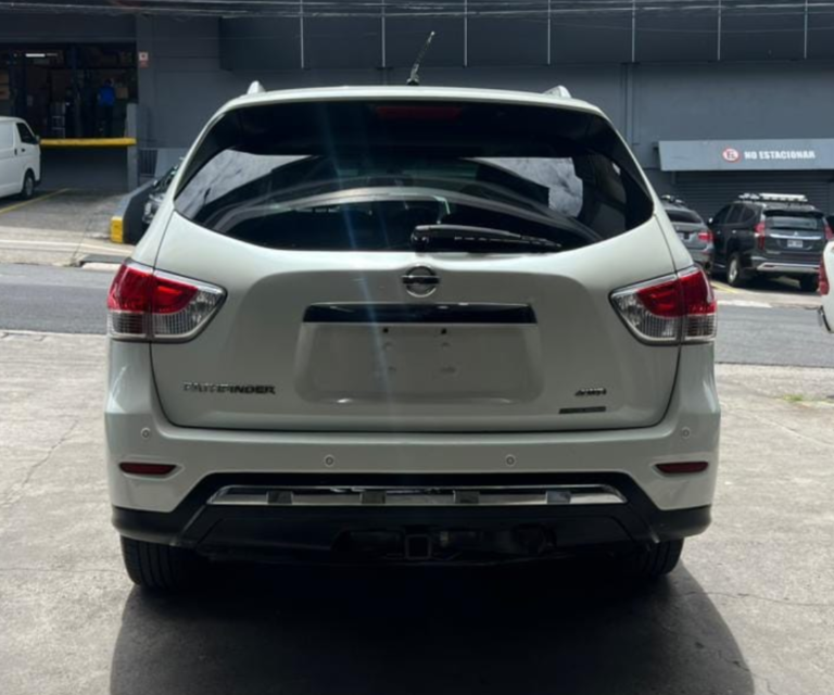 Nissan Pathfinder 2015 (4)