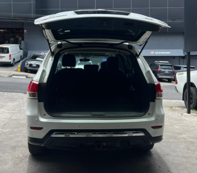 Nissan Pathfinder 2015 (5)