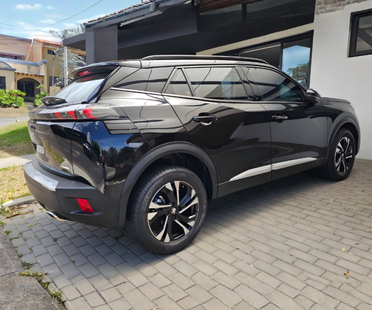 Peugeot 2008 2023 (3)