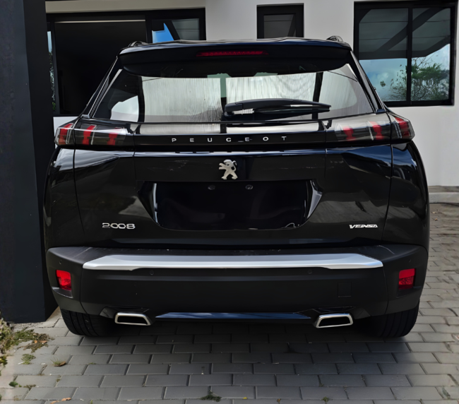 Peugeot 2008 2023 (4)