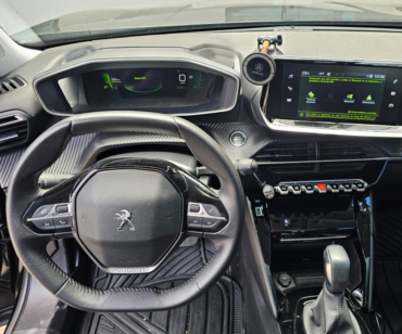 Peugeot 2008 2023 (6)