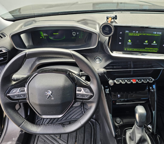 Peugeot 2008 2023 (6)