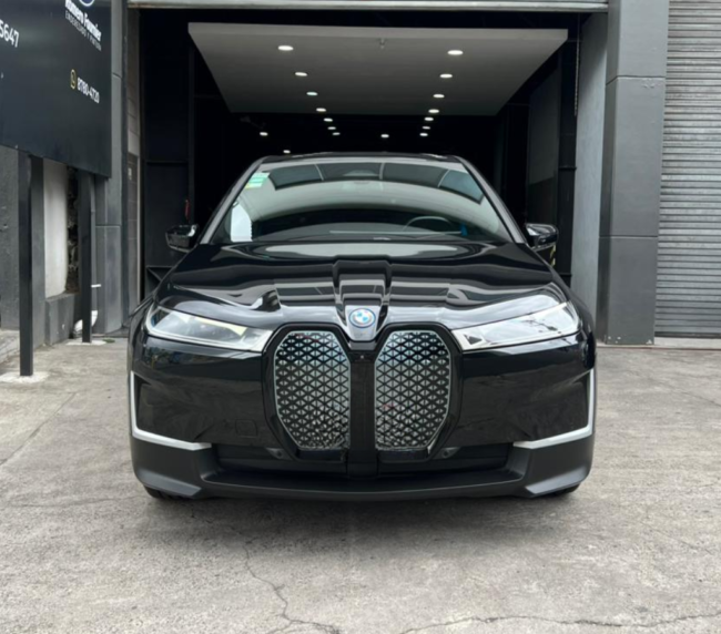 BMW iX Atelier x40 2024 (5)
