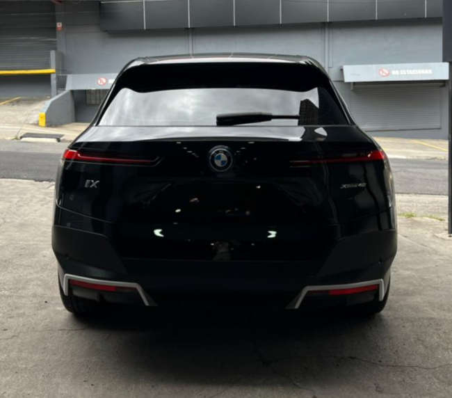 BMW iX Atelier x40 2024 (7)