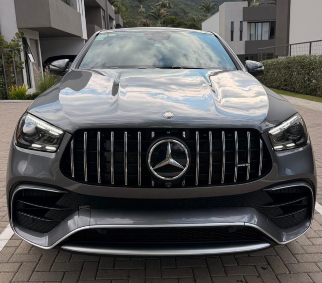 Mercedes Benz AMG GLE 63 S 2024 (2)