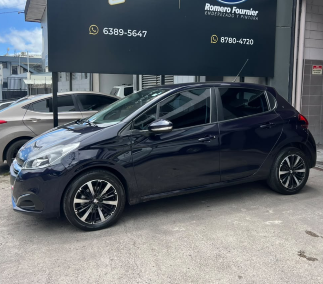 Peugeot 208 (sedán) 2018 (2)