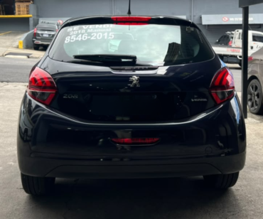 Peugeot 208 (sedán) 2018 (4)